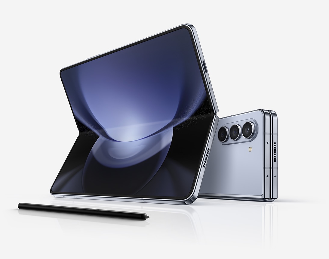 Samsung Galaxy Z Fold 8 Might Drop Titanium Backplate for a Surprising Comeback Material
