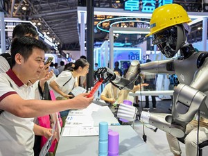 Robots That Play Mahjong and Pour Beers: Inside China’s AI-Powered Future