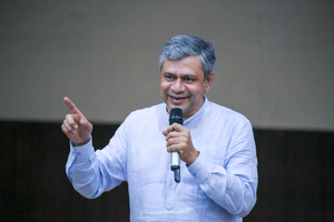 AI Will Transform Life and Work India Must Lead in Technology Says Ashwini Vaishnaw